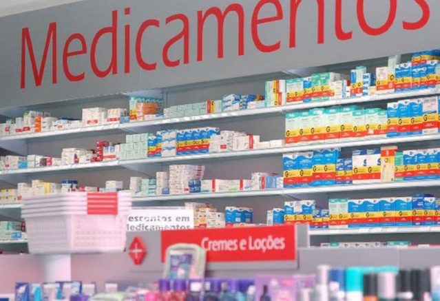 O projeto de lei que veda o reajuste anual de preços de medicamentos em 2021 (PL 939/2021) pode ser votado nesta quinta-feira (13).