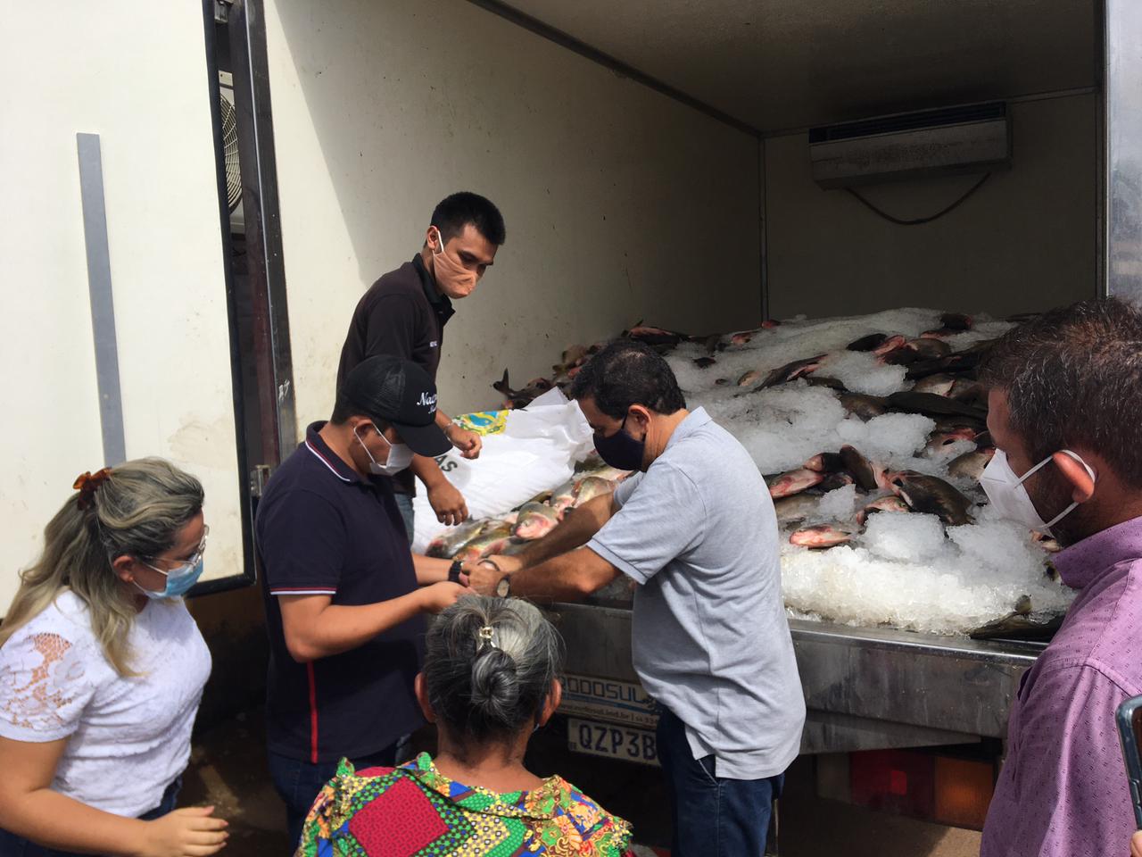 Ação faz parte do Programa Agro Amazonas para a Semana Santa, com distribuição de 167 toneladas de pescado.