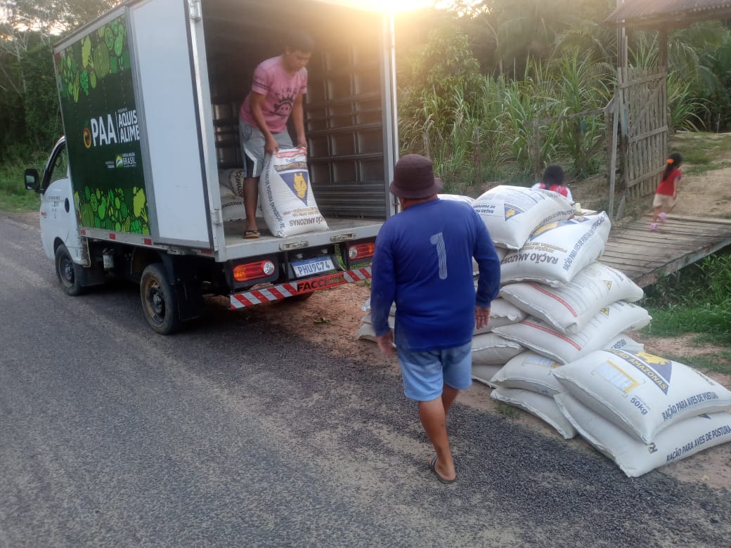 O Governo do AM, entregou, ao longo dos últimos três meses, R$ 650 mil em crédito rural a pescadores e agricultores de Benjamin Constant,