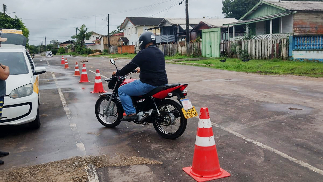 O Governo do Amazonas, por meio do Departamento de Estadual de Trânsito do Amazonas, abre novas inscrições do projeto “Motociclista Legal”.