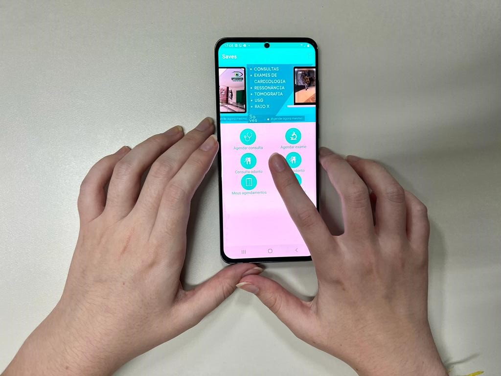 Conectar pessoas a consultas e exames de diagnóstico, 24 horas por dia, com apenas poucos cliques na tela do smartphone.