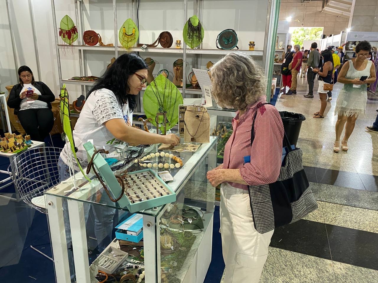 Os artesãos do Amazonas presentes no 15° Salão do Artesanato – Raízes Brasileiras, em Brasília (DF), encerraram a participação no evento.