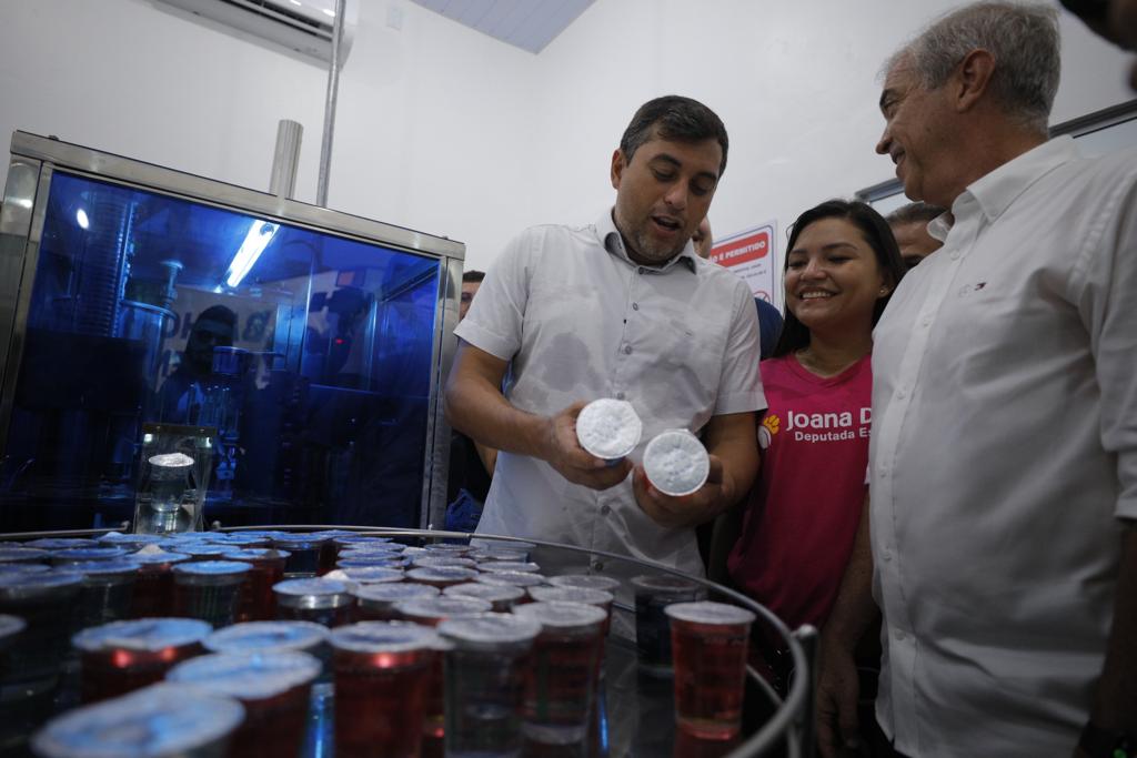 O governador Wilson Lima inaugurou, nesta sexta-feira (10/06), a primeira fábrica estadual envasadora de água mineral.