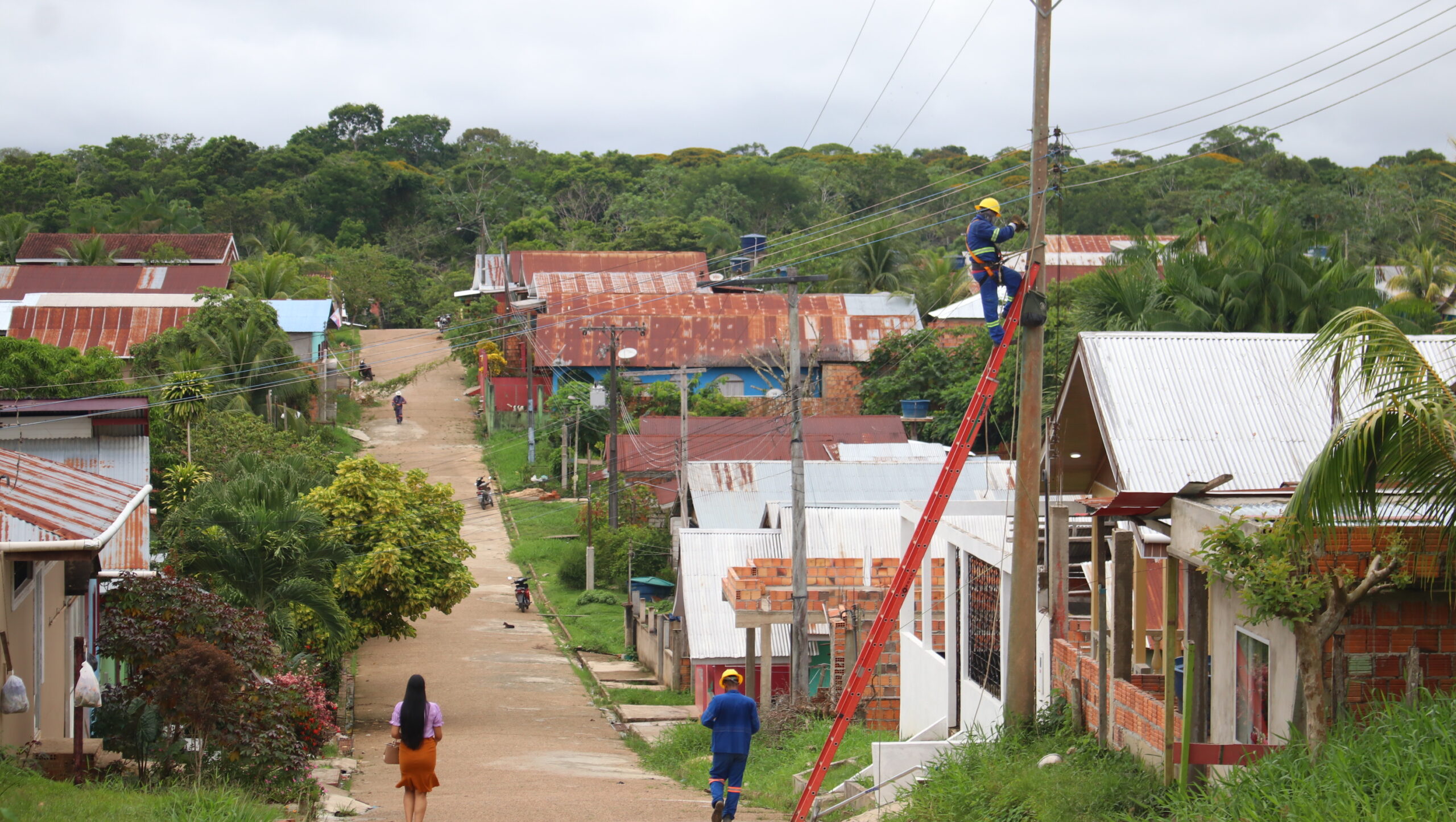 Feijoal e Filadélfia, além da área urbana da cidade, também foram beneficiadas com o programa de modernização da iluminação pública