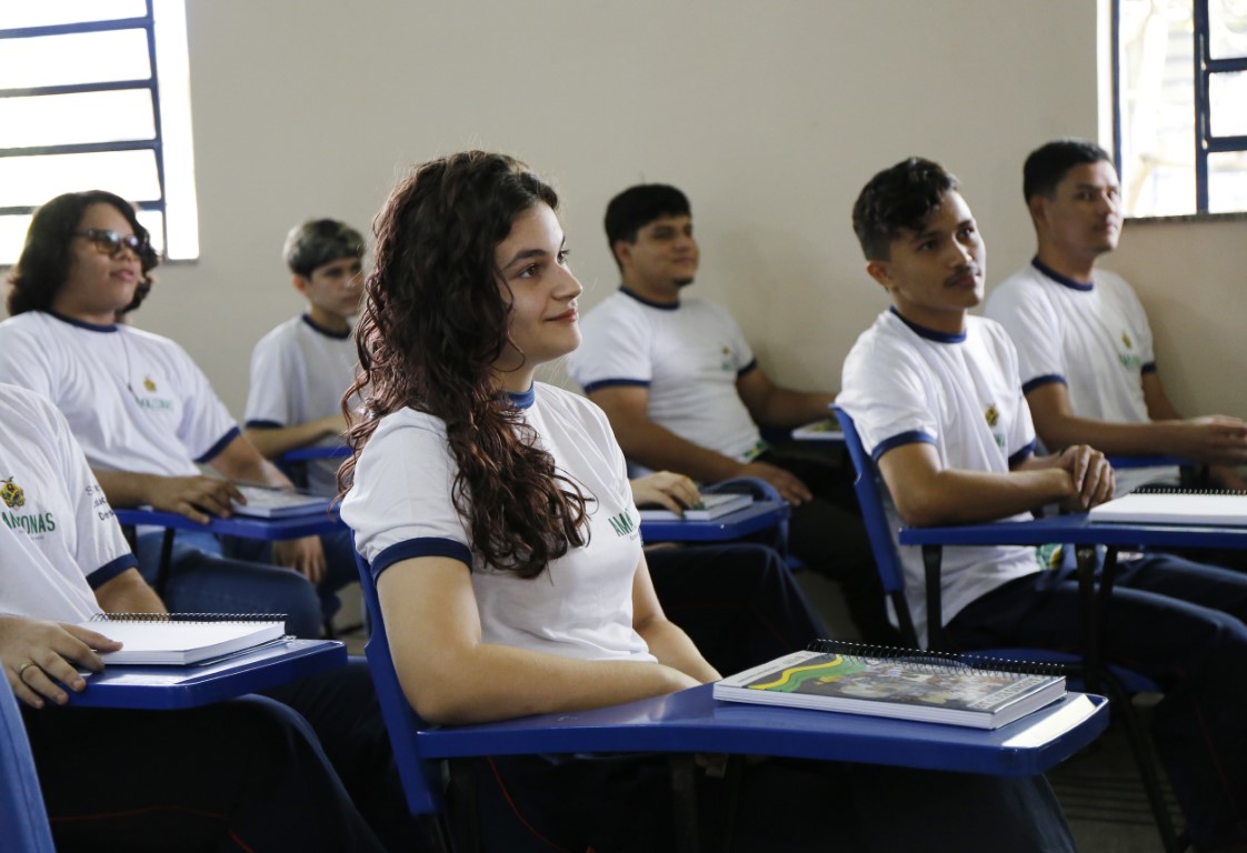 Até o meio-dia de terça-feira, foram realizadas 28.294 transferências nas unidades de ensino das redes públicas do Estado e dos municípios de Manaus e Iranduba.