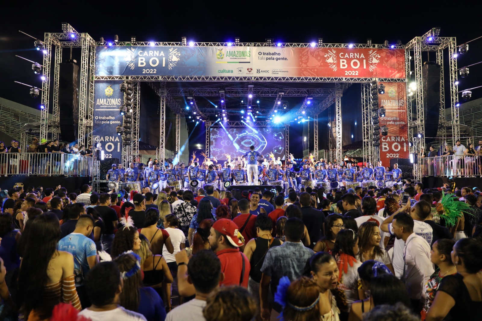 O Carnaboi terá mais de 30 atrações dos bois Caprichoso e Garantido se revezando no palco do Sambódromo neste sábado e domingo (25 e 26), em Manaus.